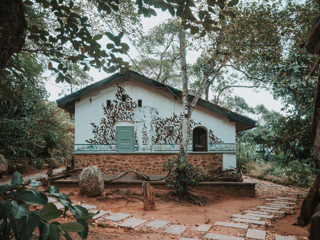 Arawe Retreat Villa